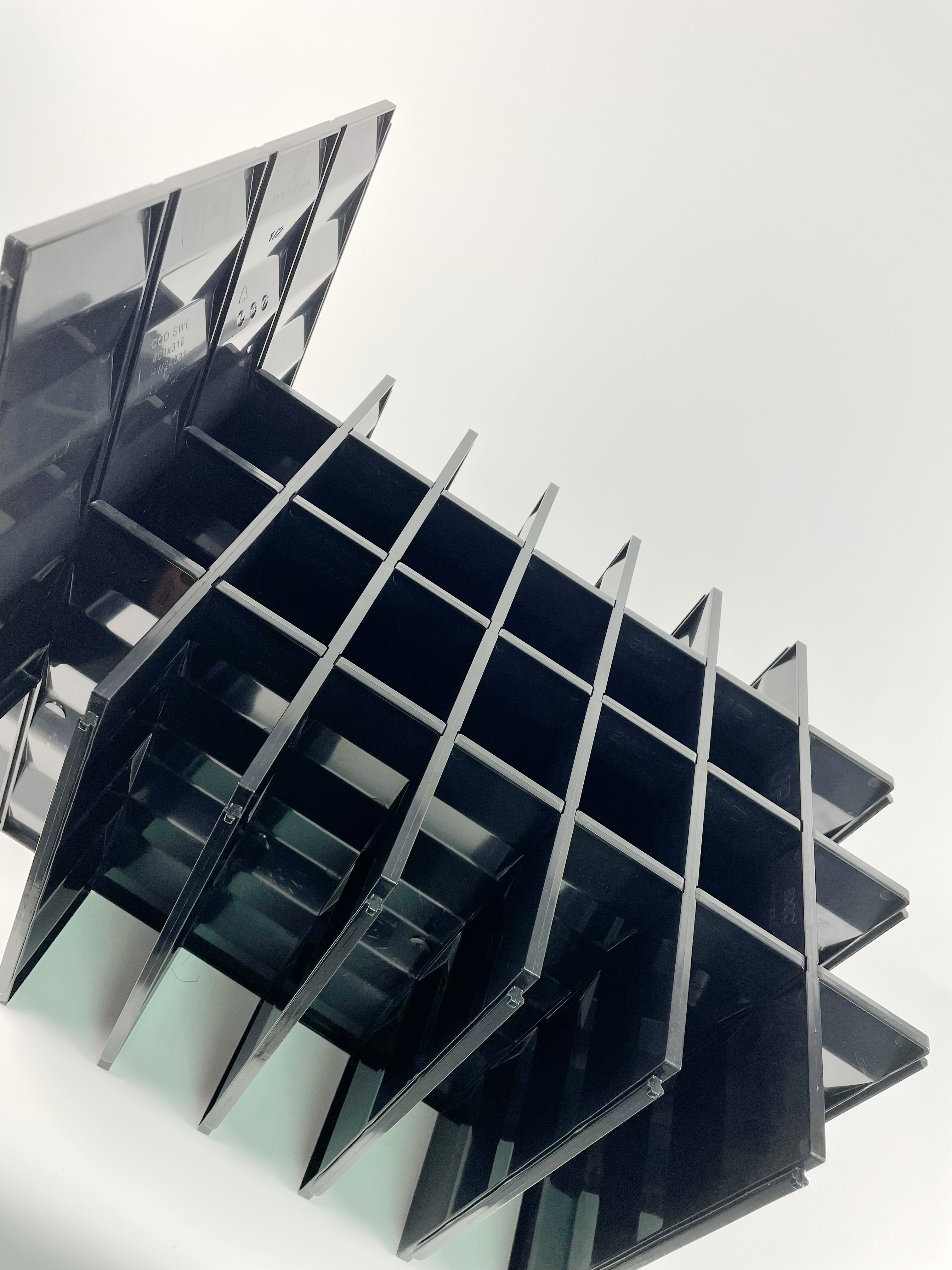 High-Volume Plastic Stacking Mold Injection