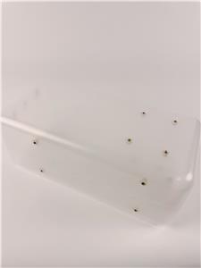 Moulage par soufflage de plastique avec filetages internes précis Moulage par soufflage de plastique avec filetages internes précis