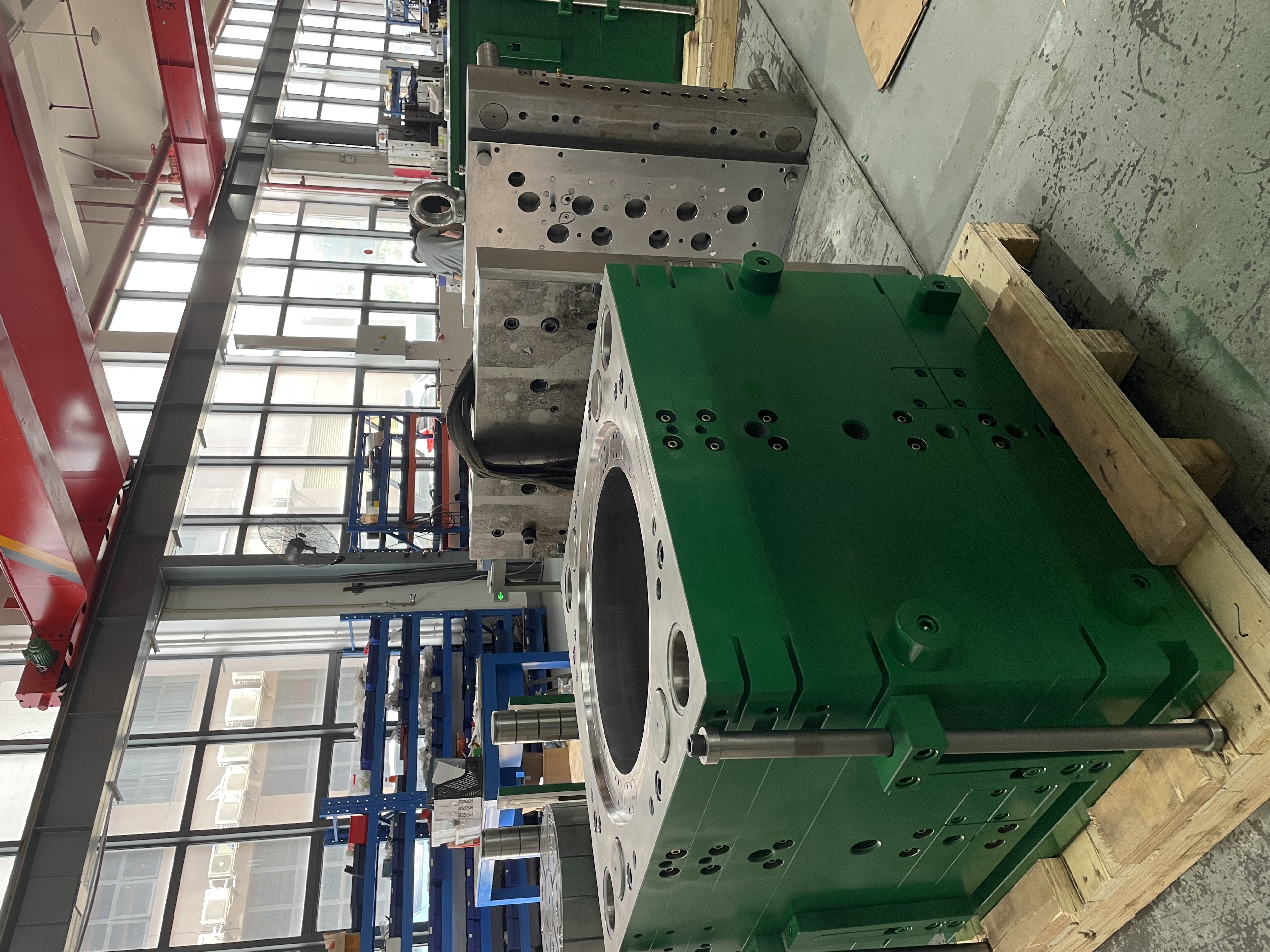mold's material