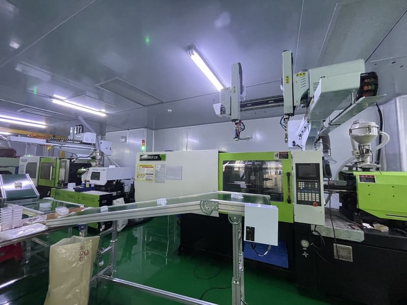 דיוק פוגש מצוינות בחדר נקי: ייצור אוטומטי של תבניות הזרקת פלסטיק רפואיות