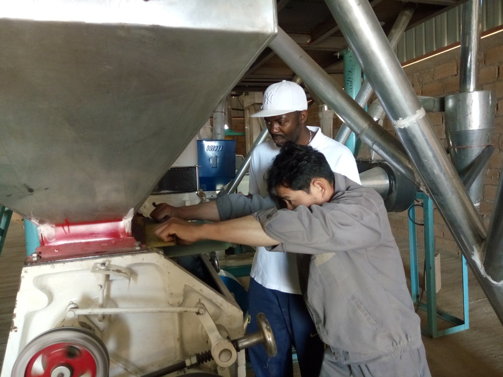low power maize flour milling machine
