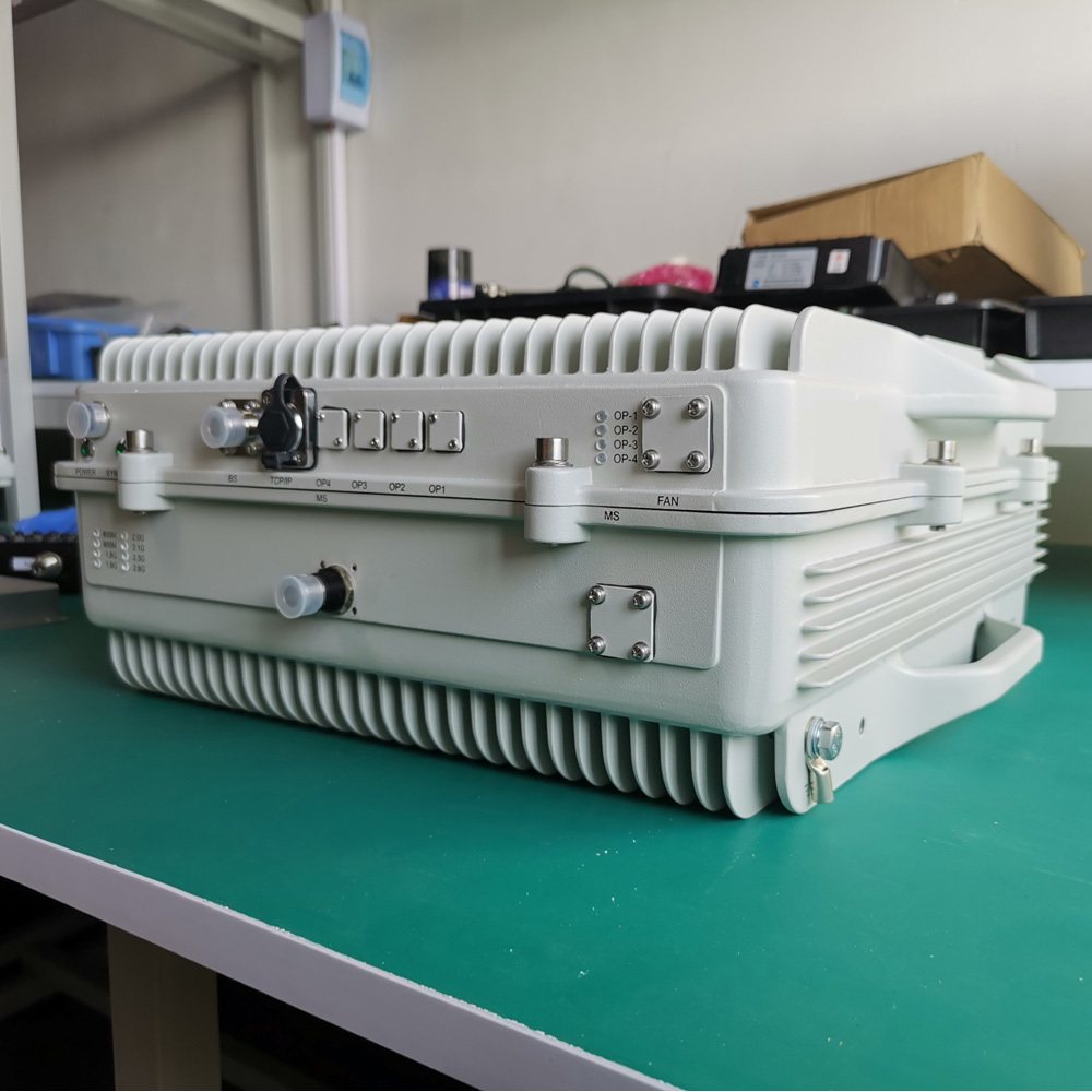 Optical Fiber Repeaters: Unveiling the Workings of Modern Signal Extension