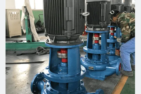 Análisis de la estructura de una bomba centrífuga