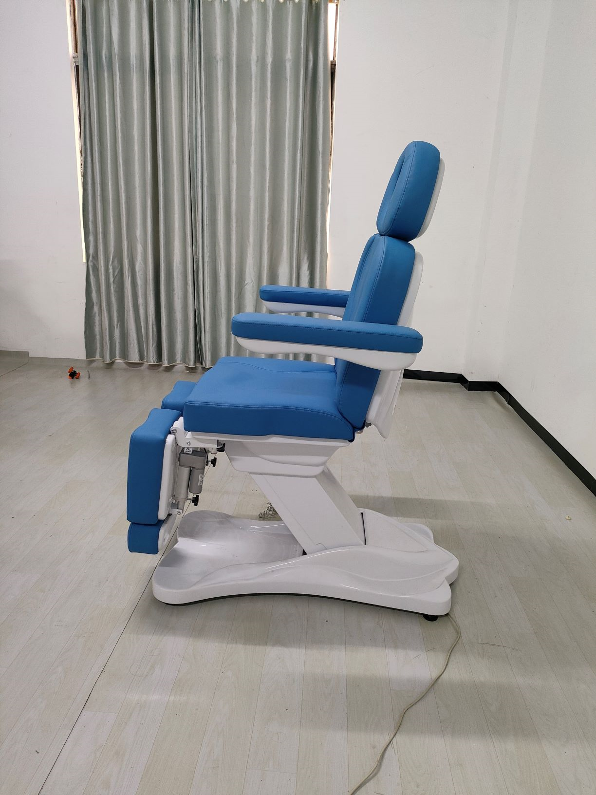 blue facial bed