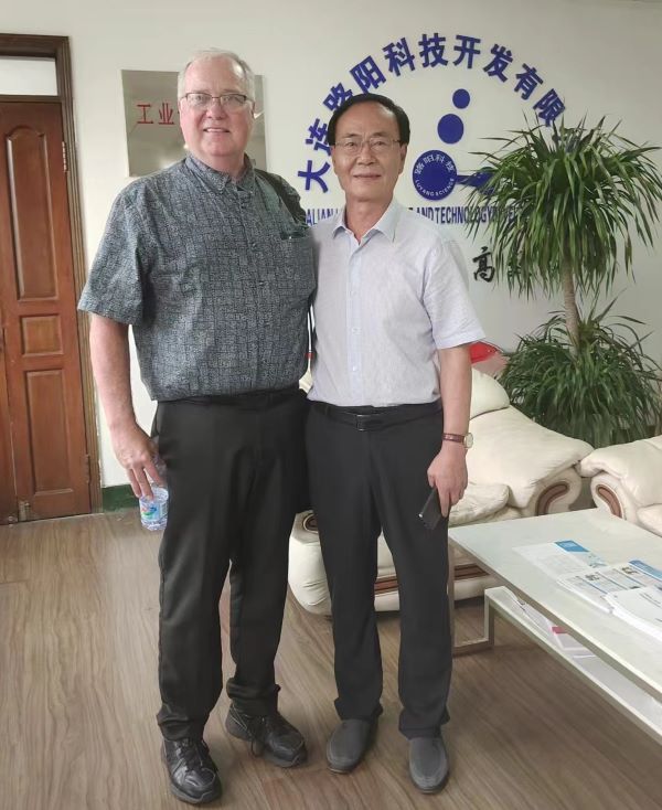 Pelanggan lama Amerika datang lagi untuk memperdalam kerja sama dan mencari masa depan ---- Dalian Luyang Technology menyambut pengunjung terhormat