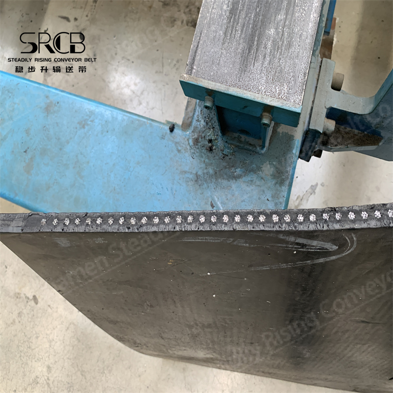 Steel wire core conveyor belt