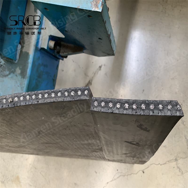 Steel wire core conveyor belt