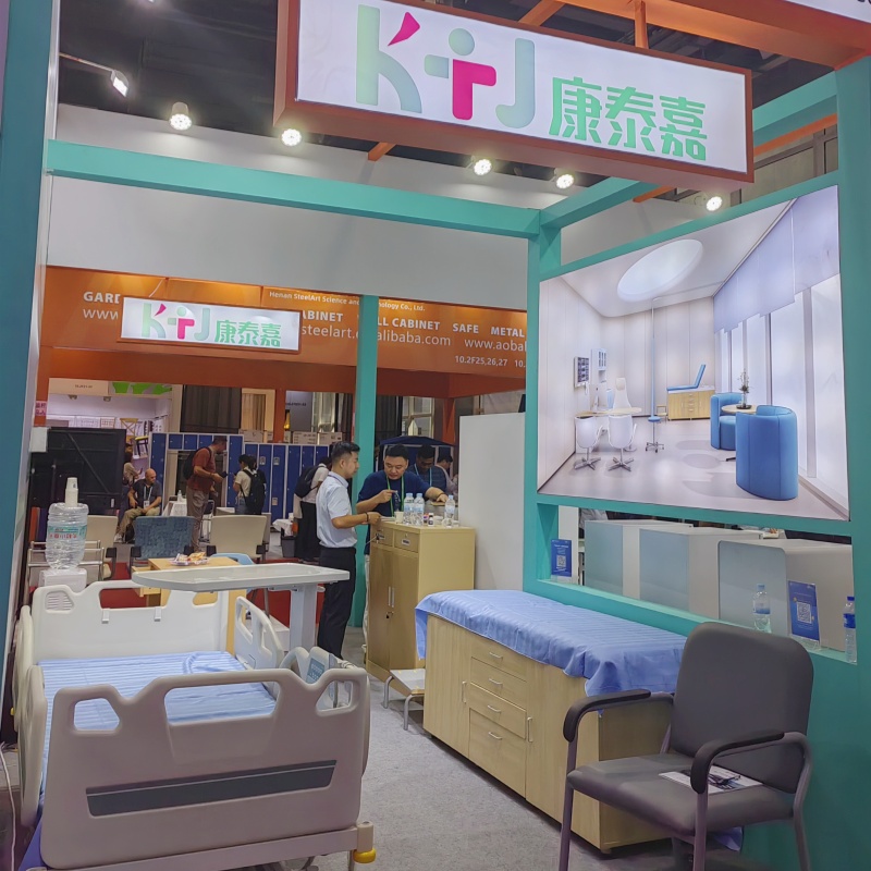 KANGTEK Medical Furniture Group fremviser innovationer på den 136. Canton Fair KANGTEK Medical Furniture Group fremviser innovationer på den 136. Canton Fair
