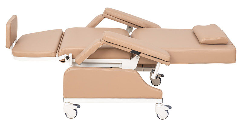 Adjustable hospital chair