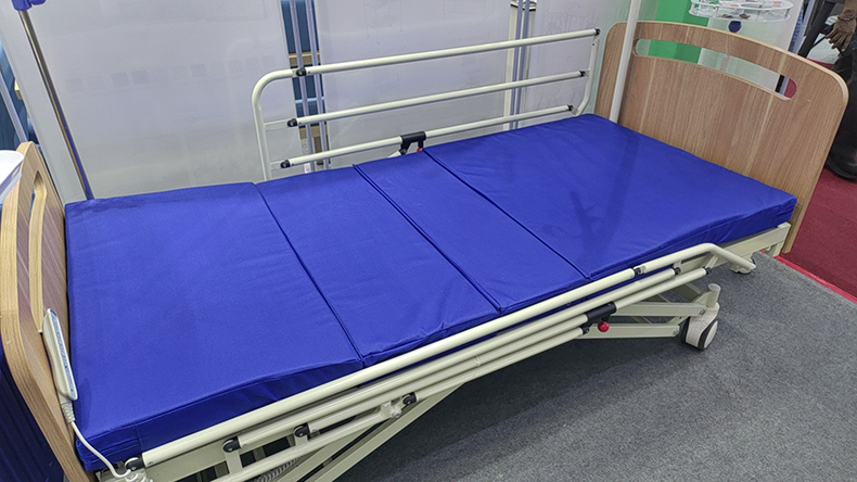 Electric hospital bed