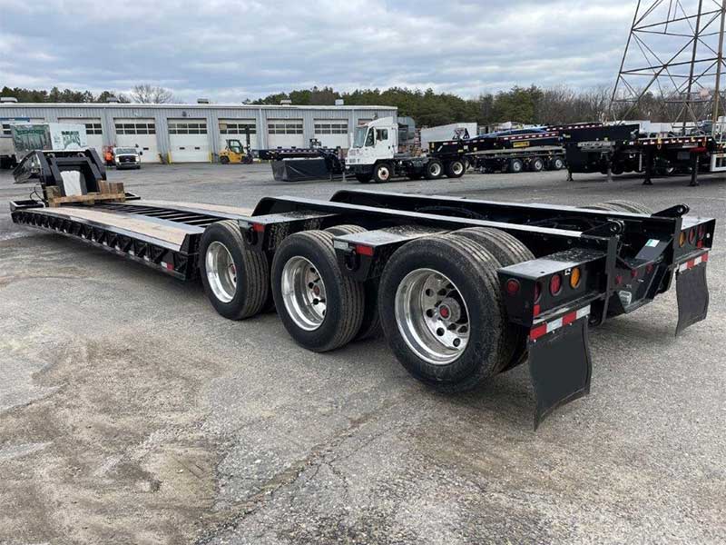 Semi Lowboy Gooseneck Trailer