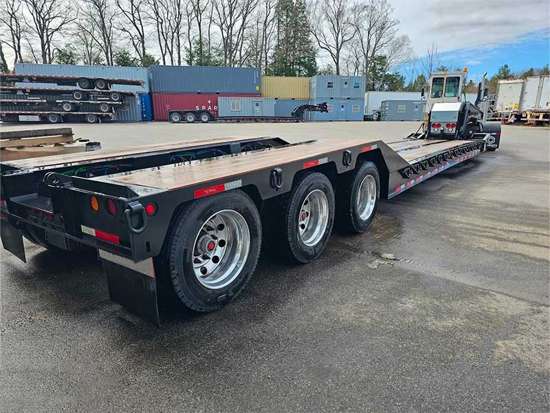 Gooseneck Lowboy Trailer