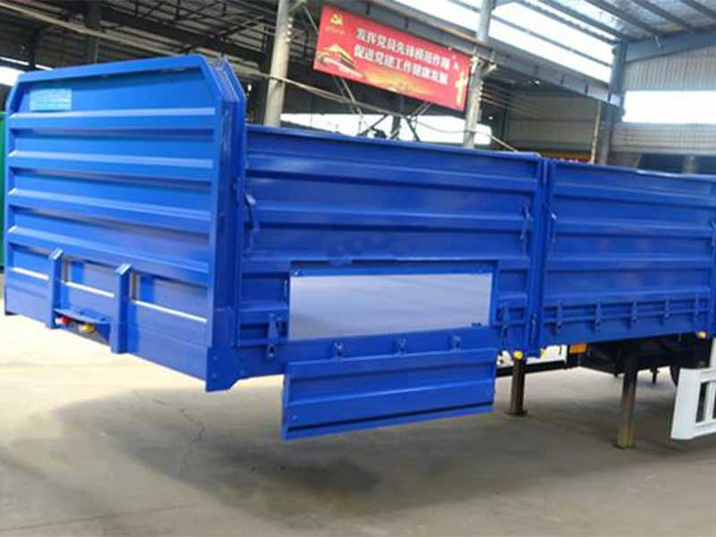 Three-axle Plate Trailer