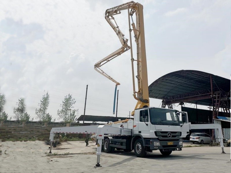 Concrete Pump Truck