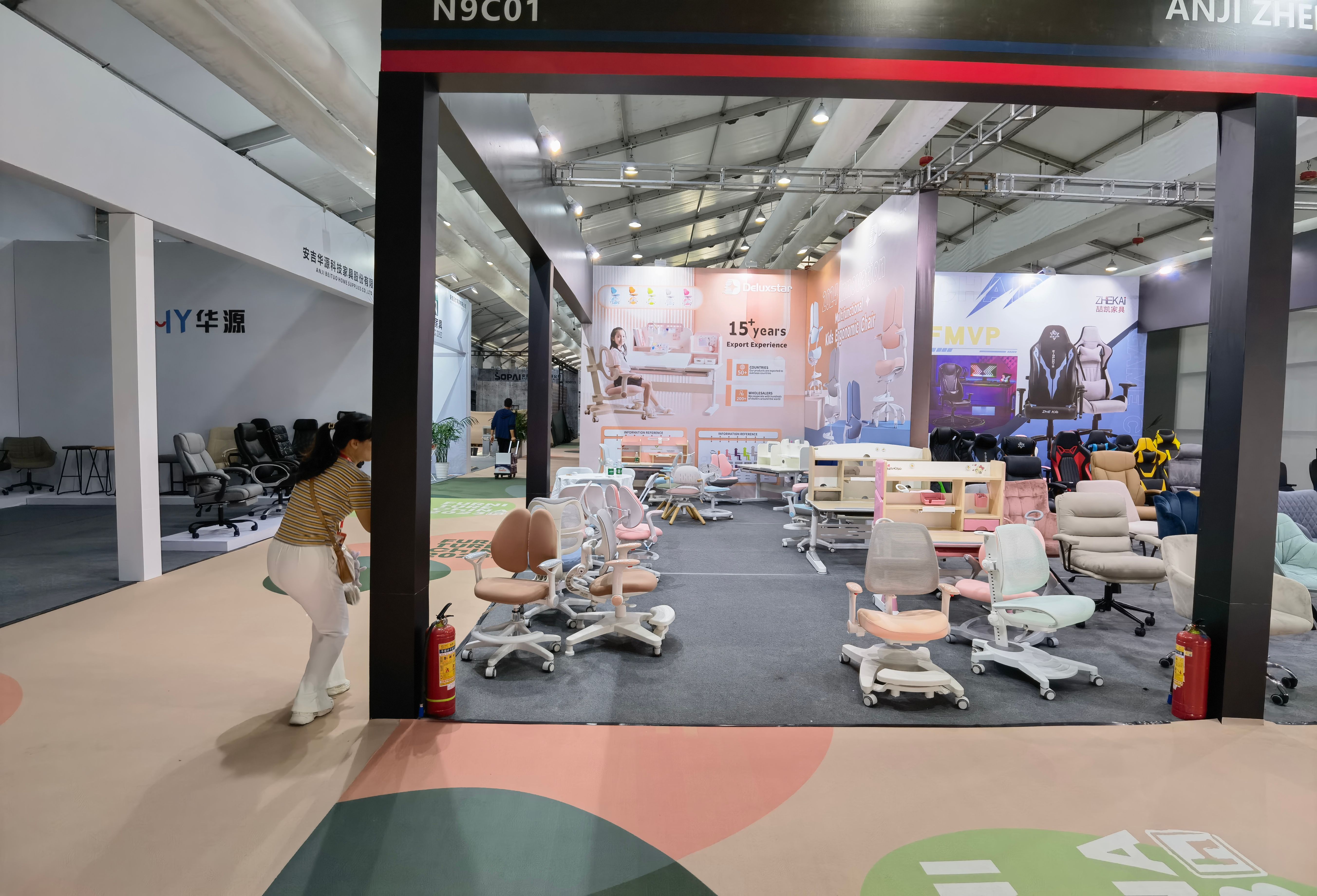 Tham gia thành công tại Triển lãm Nội thất Quốc tế Trung Quốc lần thứ 28: Ergofuns trưng bày Bàn học trẻ em tiện dụng mới nhất