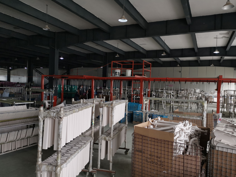 Dây chuyền sơn tĩnh điện các bộ phận sắt