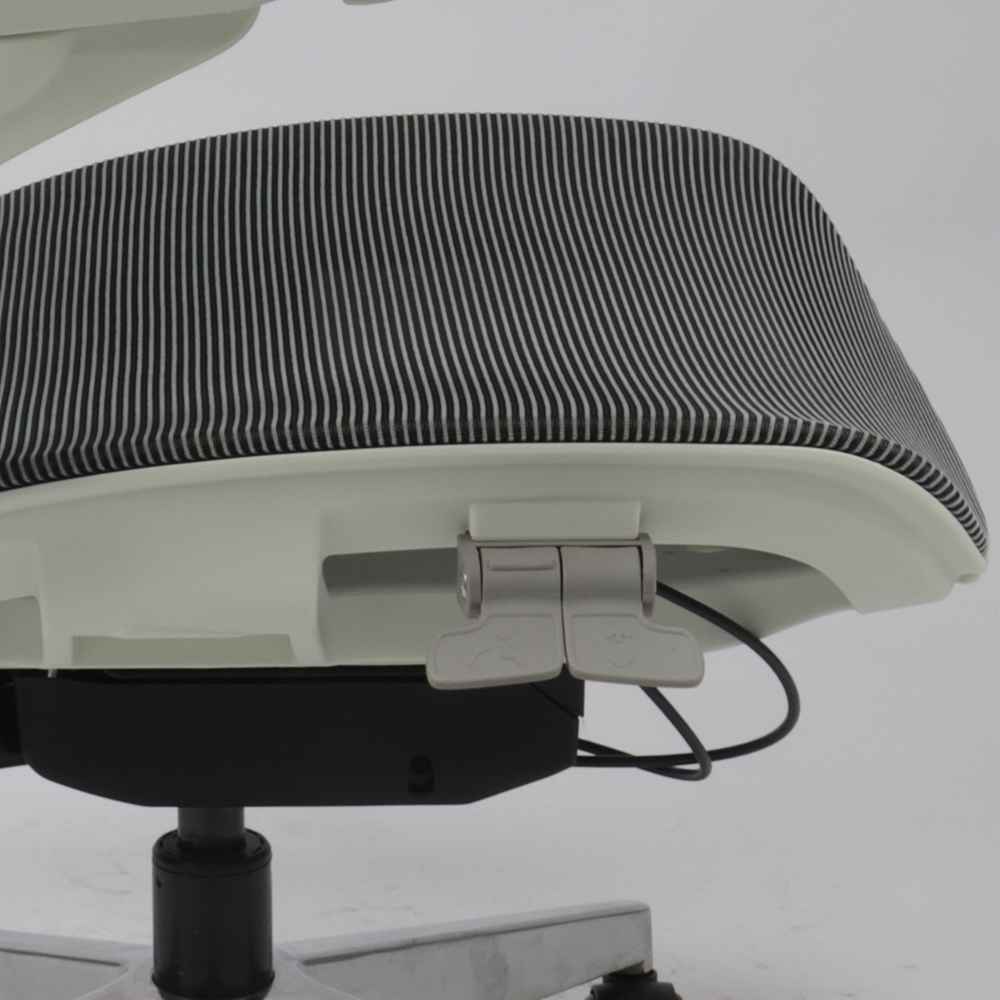 Mesh Swivel chair