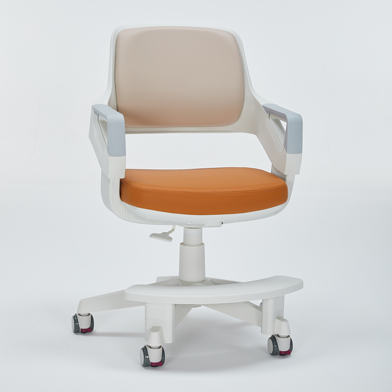 Dětská židle s PU koženým sedákem, zaměřená na růst dětí