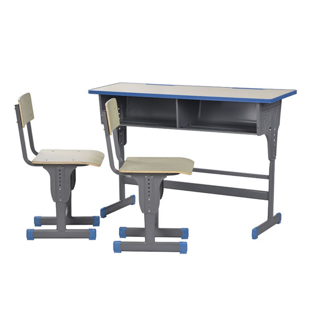 Bureau et chaise d'étudiant simple d'école universitaire réglés pour la salle de classe