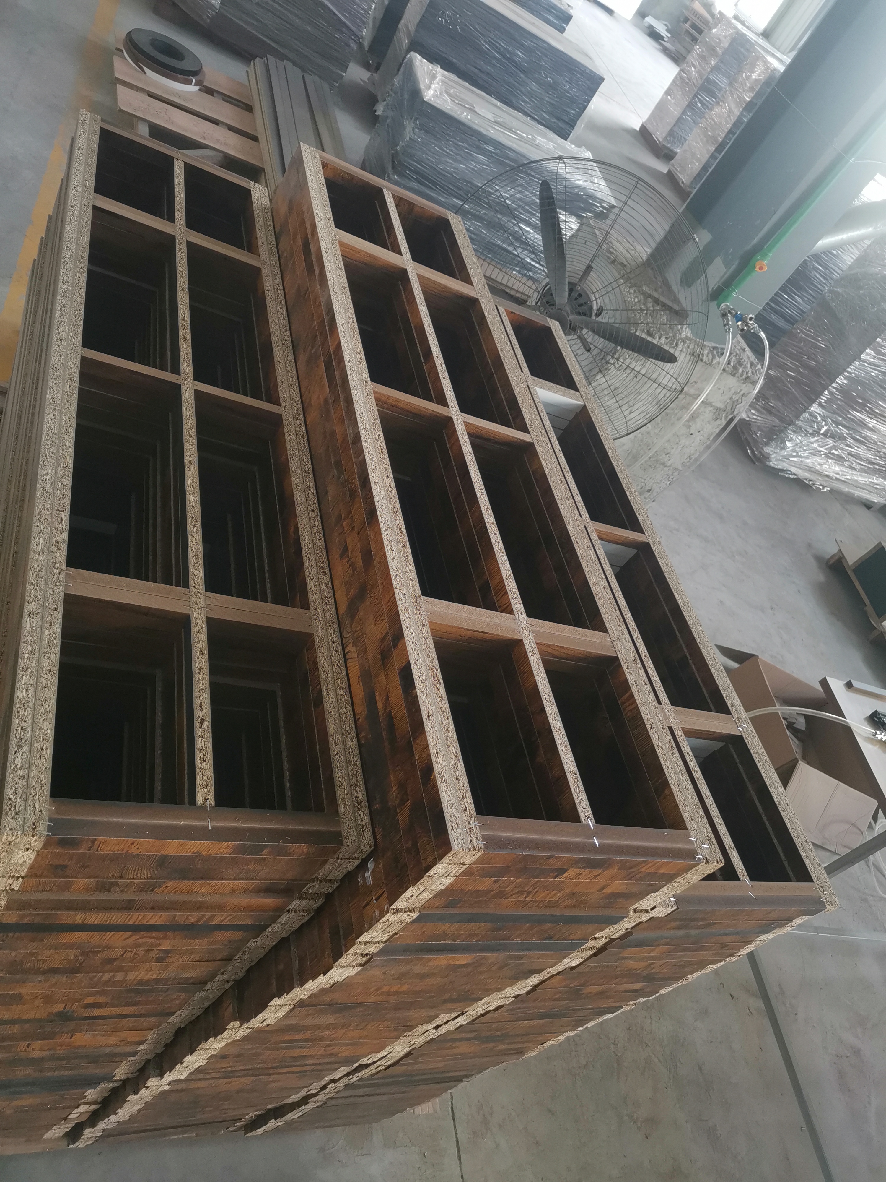 proces produkcji płyt kanałowych