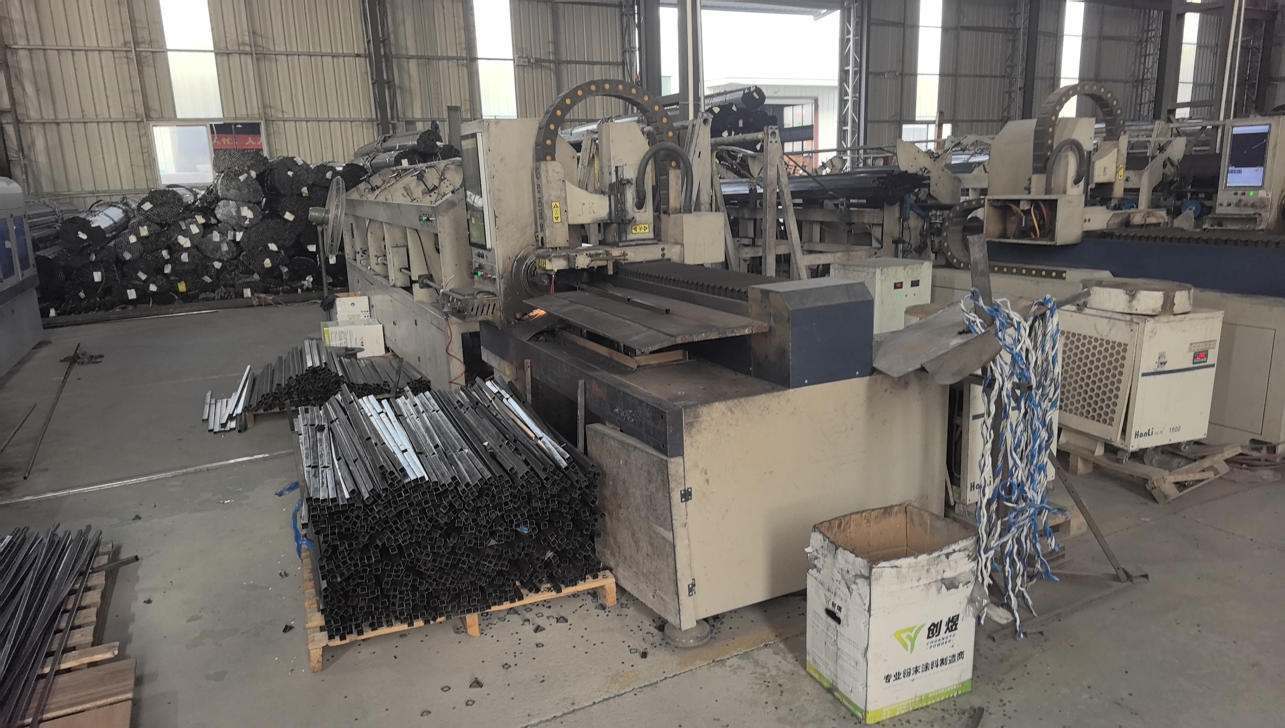 Cięcie rur laserem i cięcie CNC