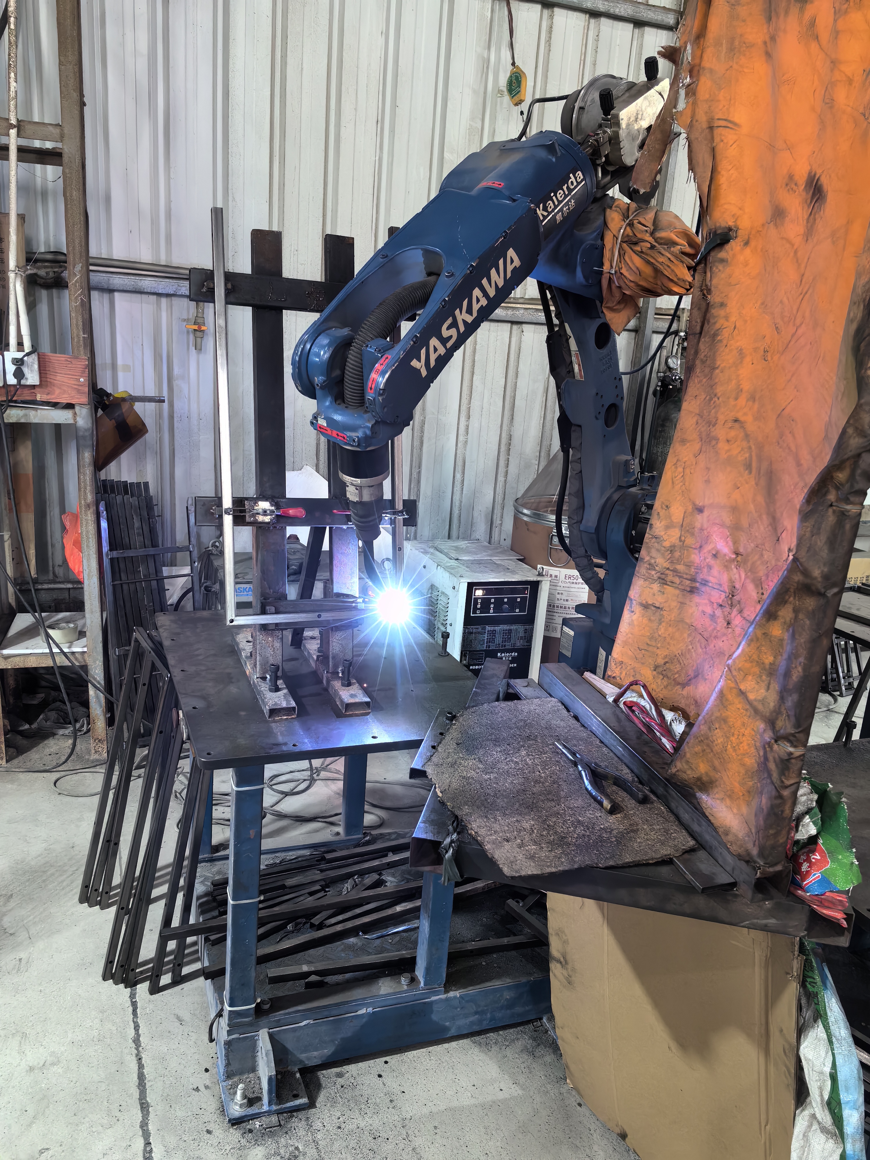 Industriële lasrobot