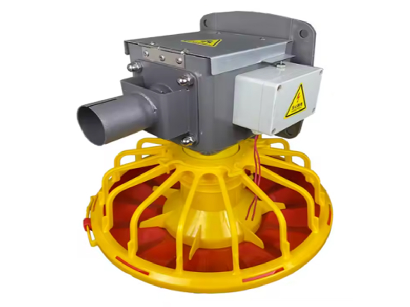 Automatic feeding pan for chicken house