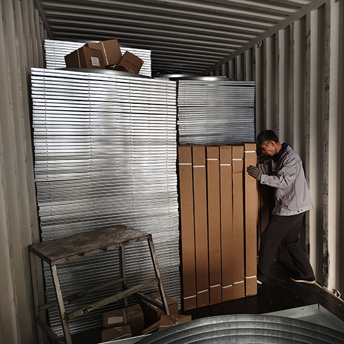 We supplied 400 sets of high-efficiency 1380mm and 1000mm hammer fans and cooling pads to Sri Lanka.