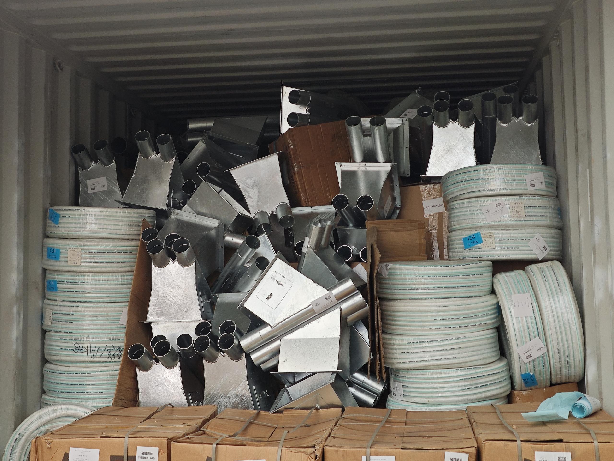 Компания Шаньдун Хуашэн поставляет полный комплект оборудования для птицеводства египетскому партнеру