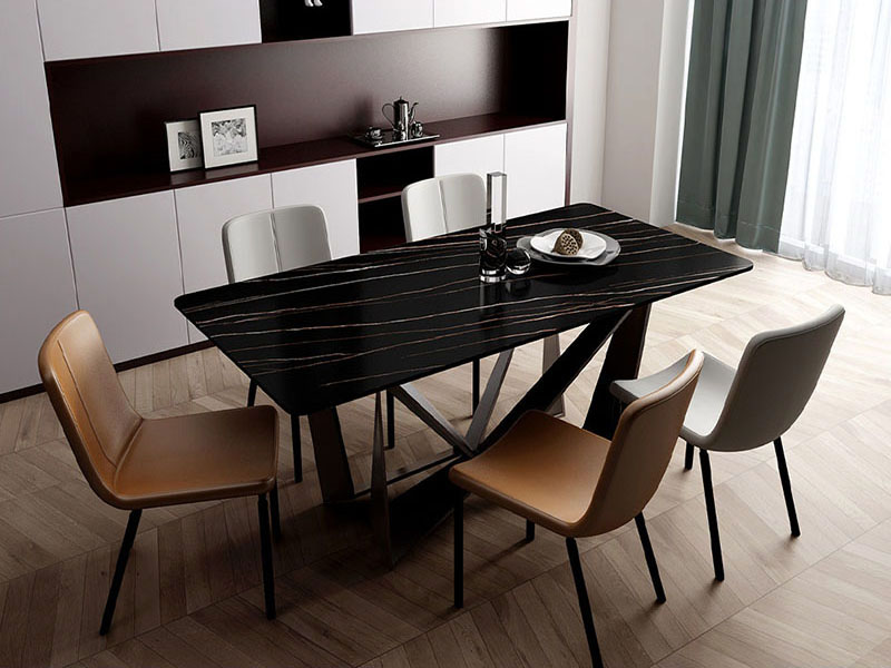 검은색 도자기 슬래브 대 천연 대리석: 식탁에 더 적합한 것은 무엇일까요?