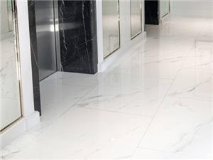 چرا سنگ سفید متخلخل می‌تواند گران‌تر از حد انتظار شما باشد (جزئیات کامل هزینه)