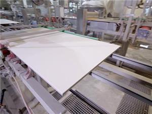 Wie man Sinterstein-Arbeitsplatten aus China importiert