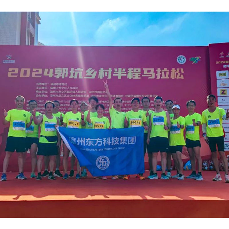 Portable underwater metal detector