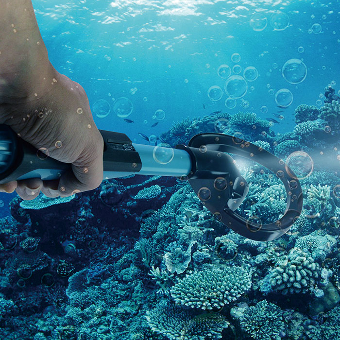 Waterproof metal detector