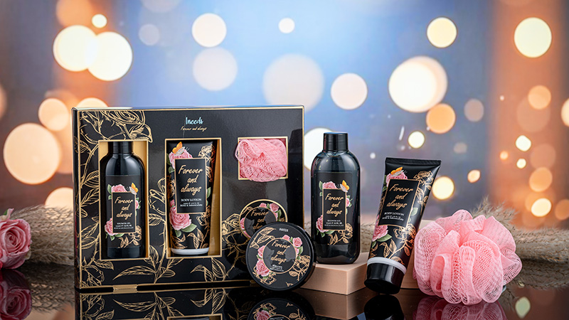 Valentine's Day bath gift set