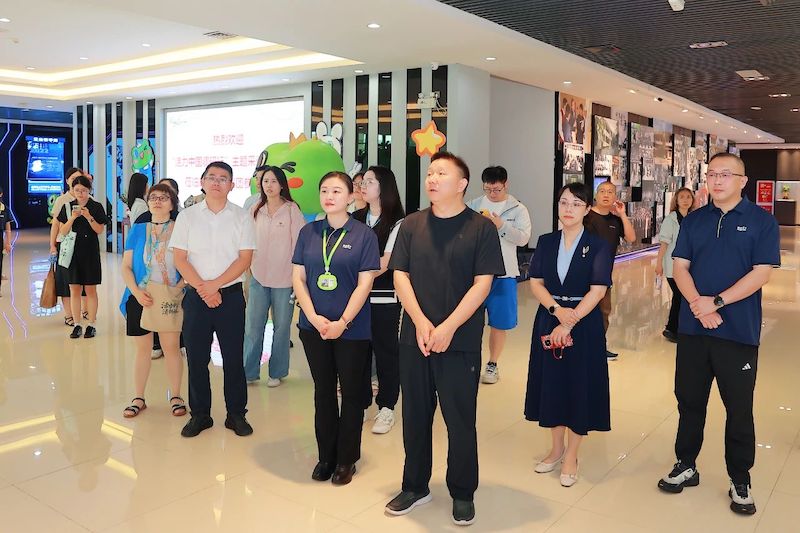 Тематические интервью «Исследовательский тур по яркому Китаю» посетили группу Лягушка Принц