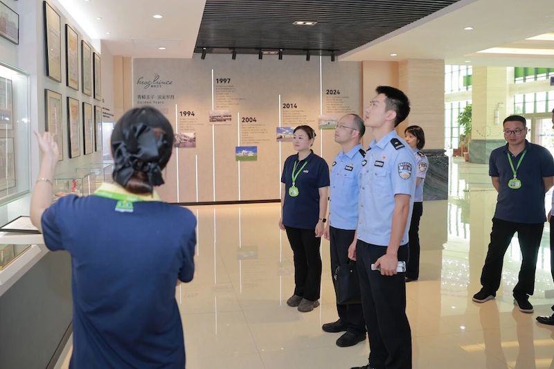 Visiting businesses to provide services, safeguard development, and solve challenges Visiting businesses to provide services, safeguard development, and solve challenges
