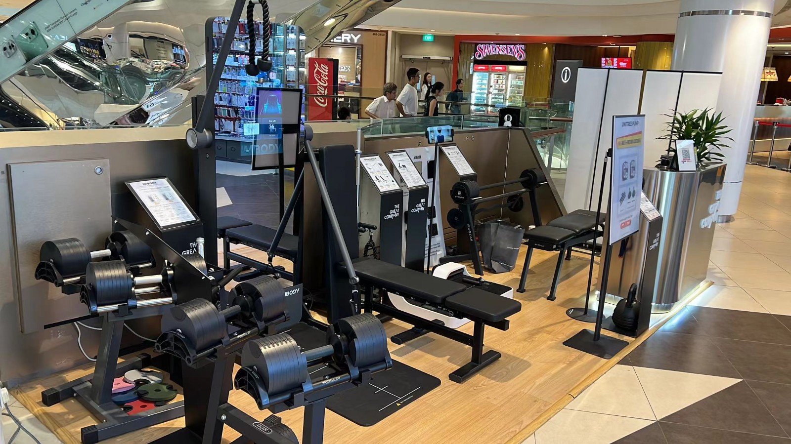 intelligent strength training mirror