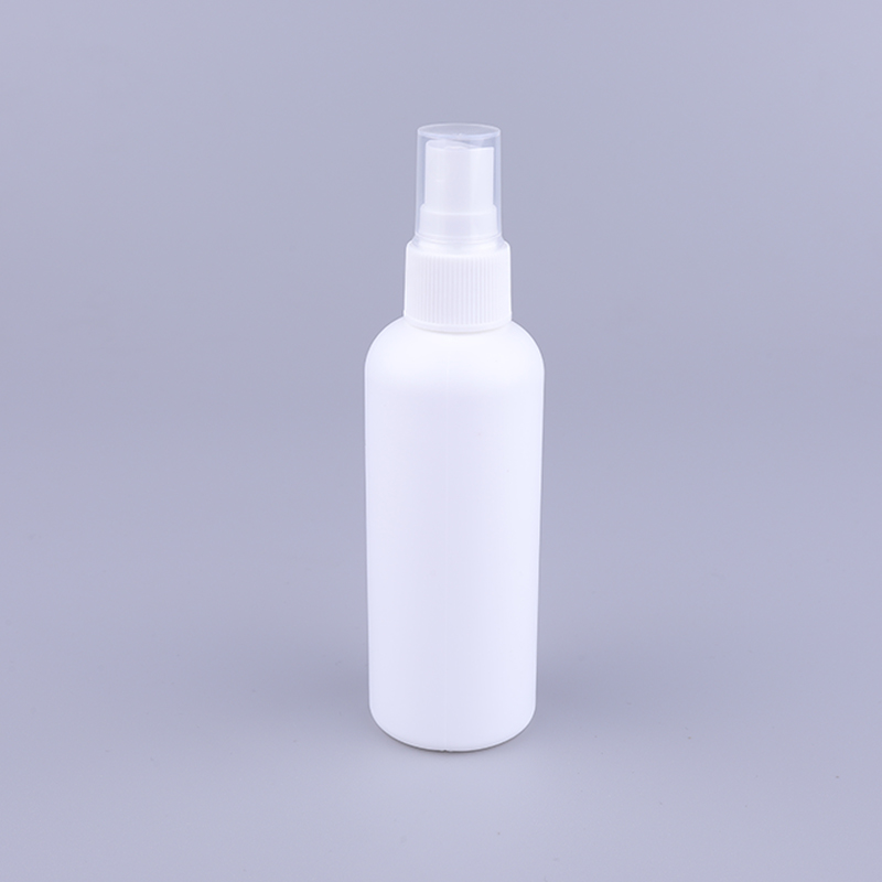 100ml White Opaque Cylinder Round Hdpe Lotion Bottle with Mist Spray Pump