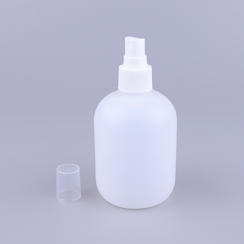 250ml Empty White Plastic HDPE Fine Mist Perfume Spray Bottle