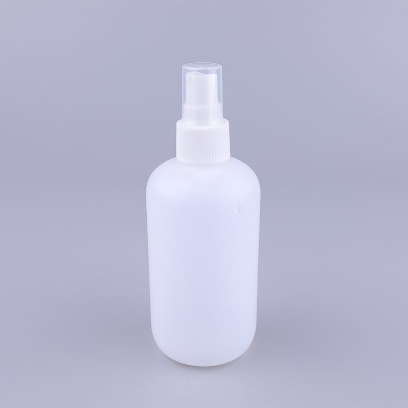 250ml Empty HDPE Plastic Round Shoulder Mist Spray Bottles Custom Manufacturer