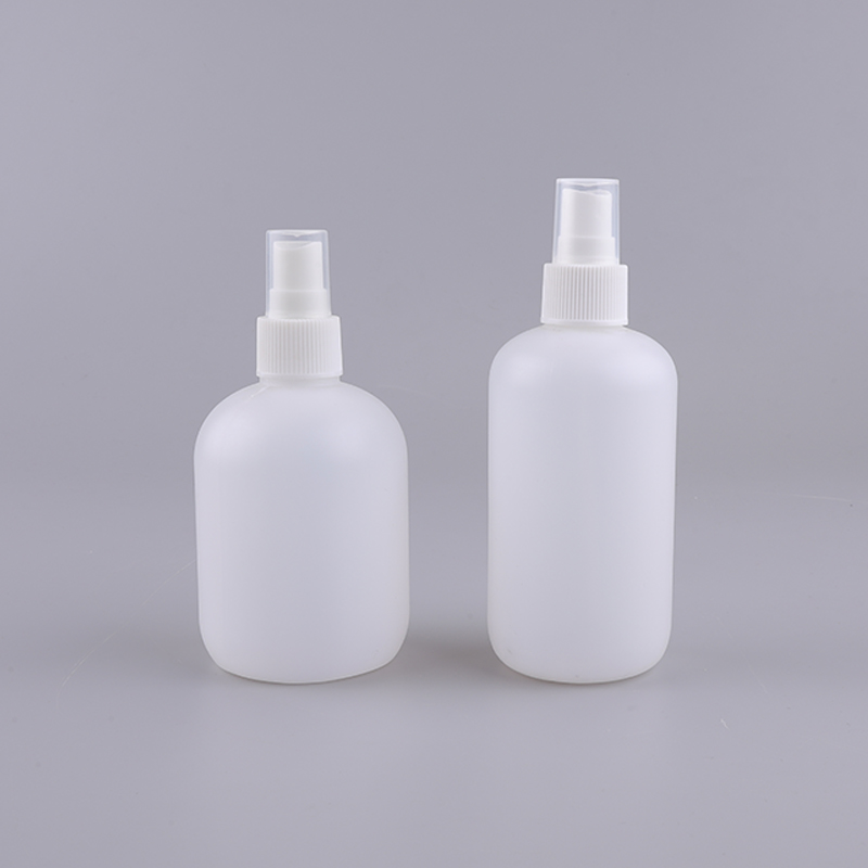 250ml Empty HDPE Plastic Round Shoulder Mist Spray Bottles Custom Manufacturer