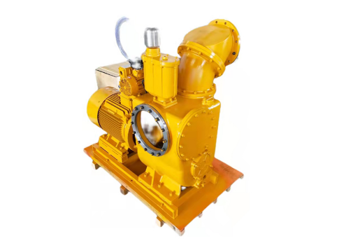 self-priming pump