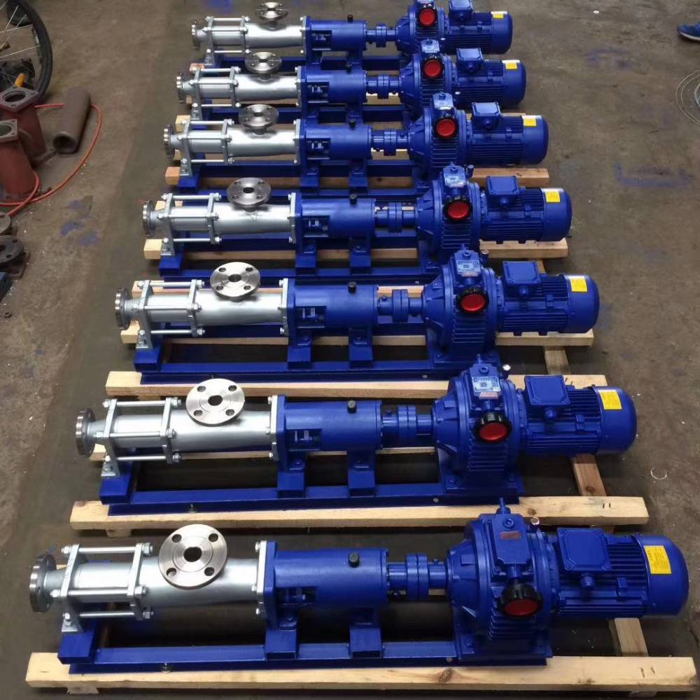 Positive displacement screw pump