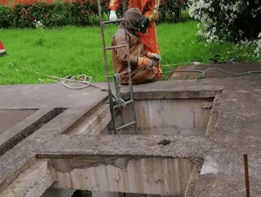 Sewage lift cleaning steps