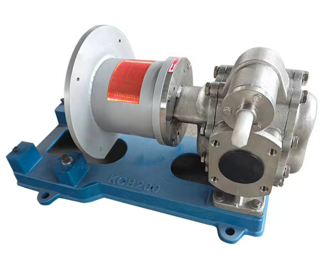 Low viscosity gear oil pump