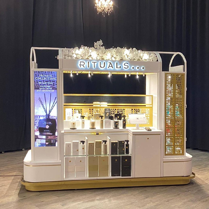 Fashionable aromatherapy retail stall in shopping mall