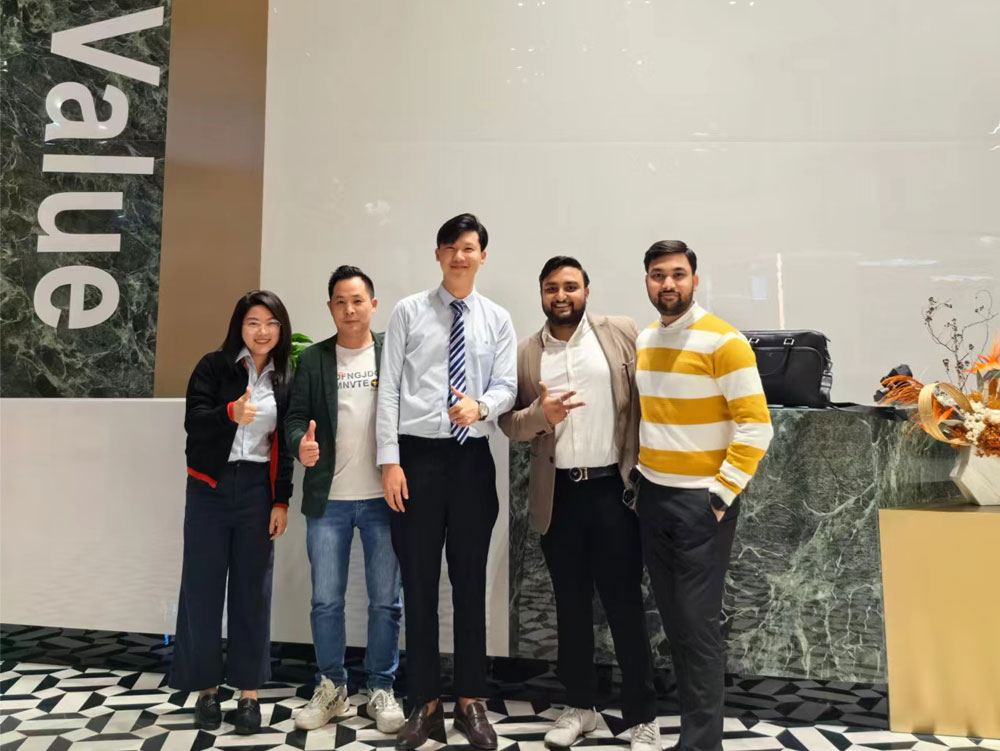 Maligayang pagdating sa mga lumang customer na bumisita sa amin at muling makipagtulungan para sa mga order ng PVC Film sa 2024