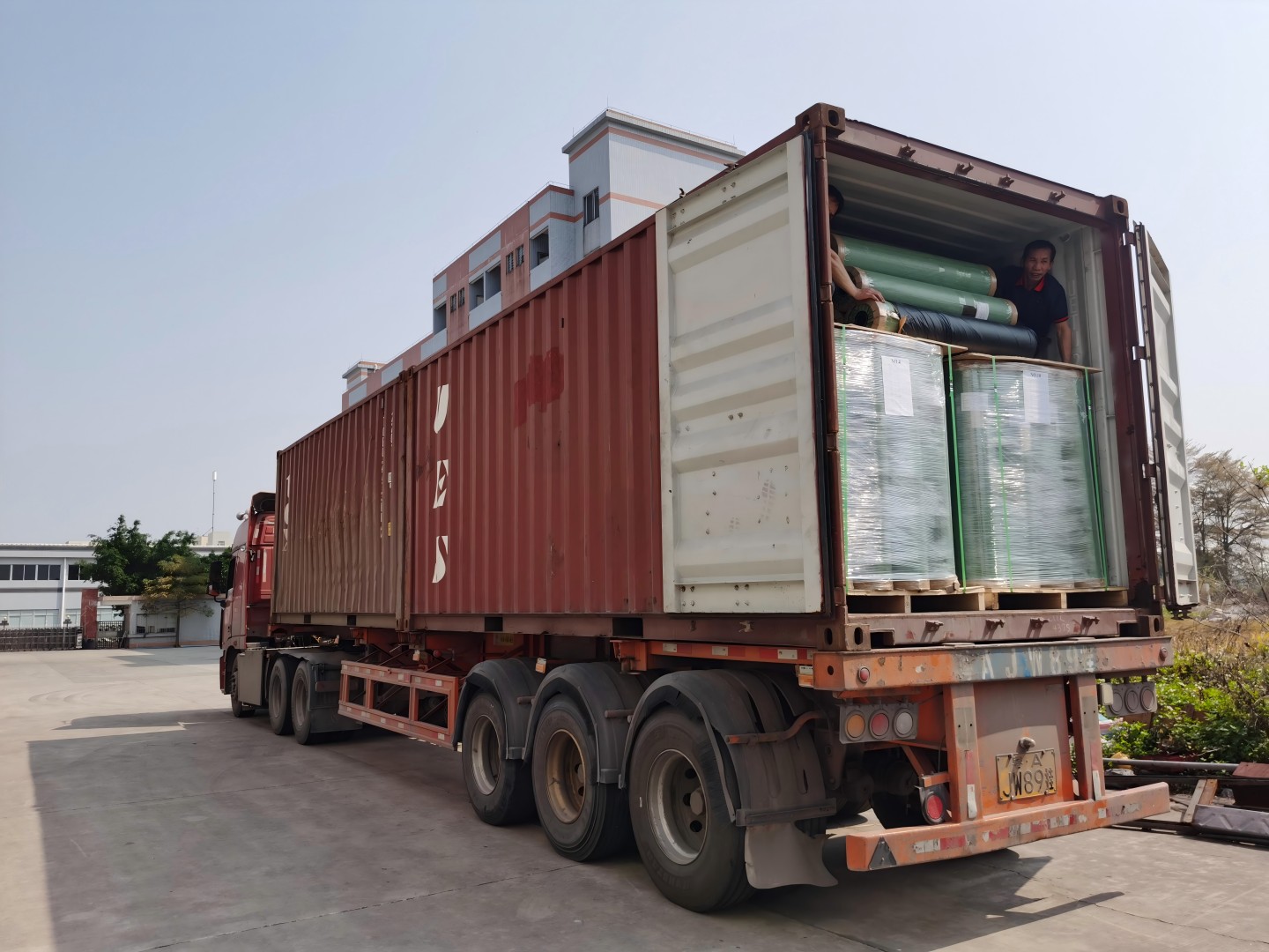 Matagumpay na naipadala ng Team Value ang mga produkto ng PVC Film sa mga customer ng Turkish