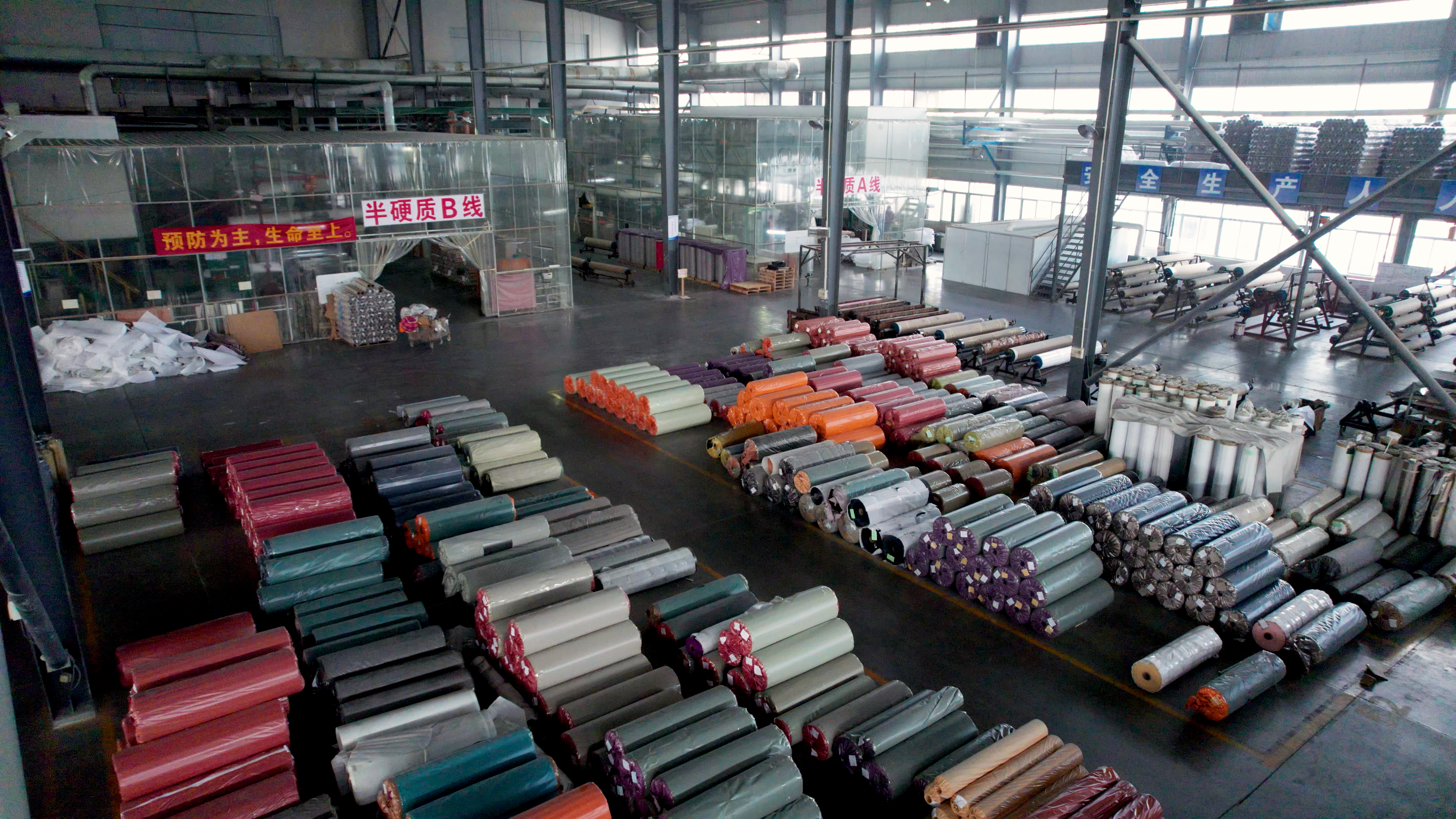 Wood Grain, Marble Looks, High Gloss, Solid Soft Touch, Metallic Textures: What’s Hot in Wall Design This Year